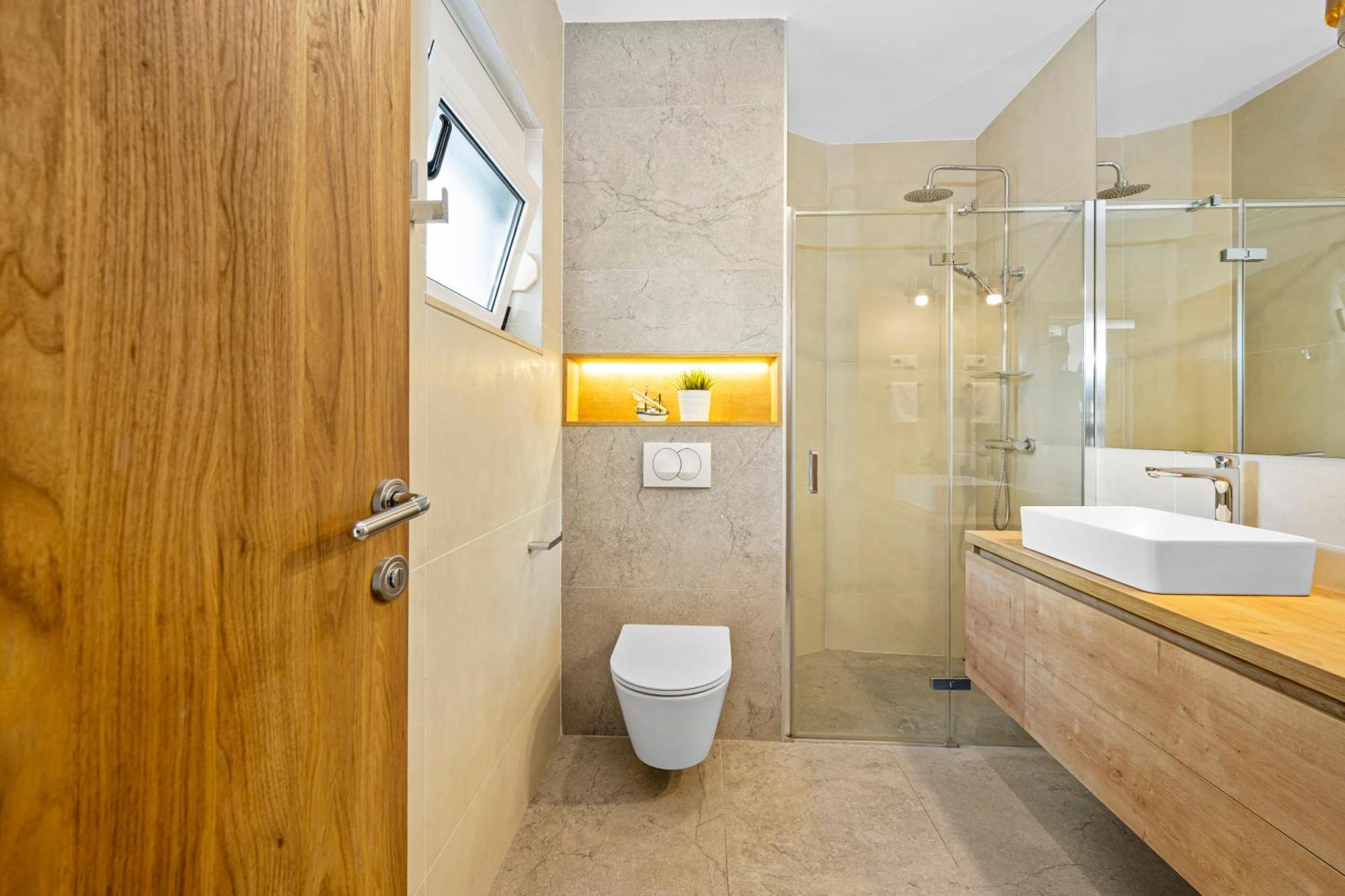 Aquarius Apartments - Beachside With Heated Pool Vodice Zimmer foto